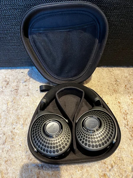 Focal Bathys Bluetooth+3,5mm anslutning Focal Bathys Bluetooth+3,5mm anslutning - Bild 1 av 2