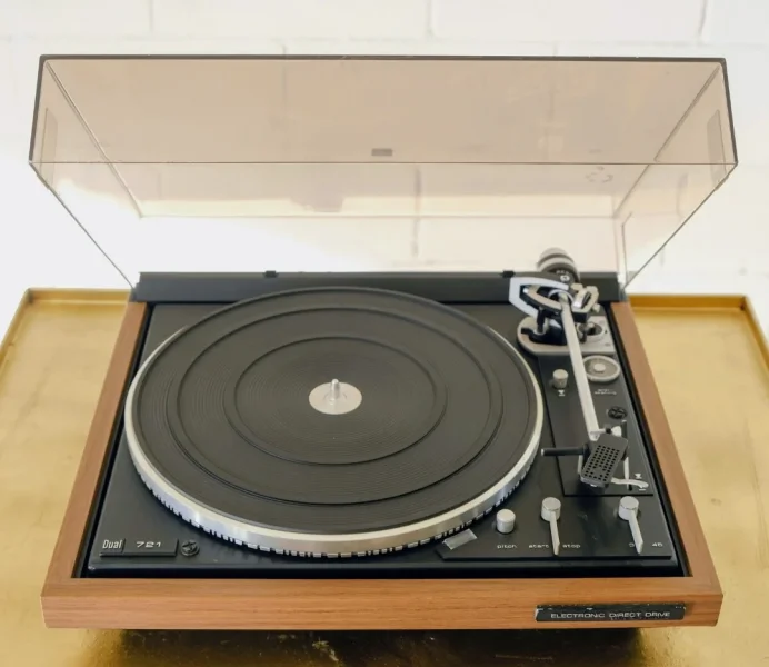 Dual 721 Dual 721 - Bild 1 av 1