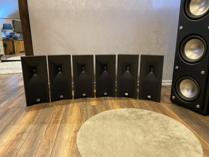 6x JBL Studio 530