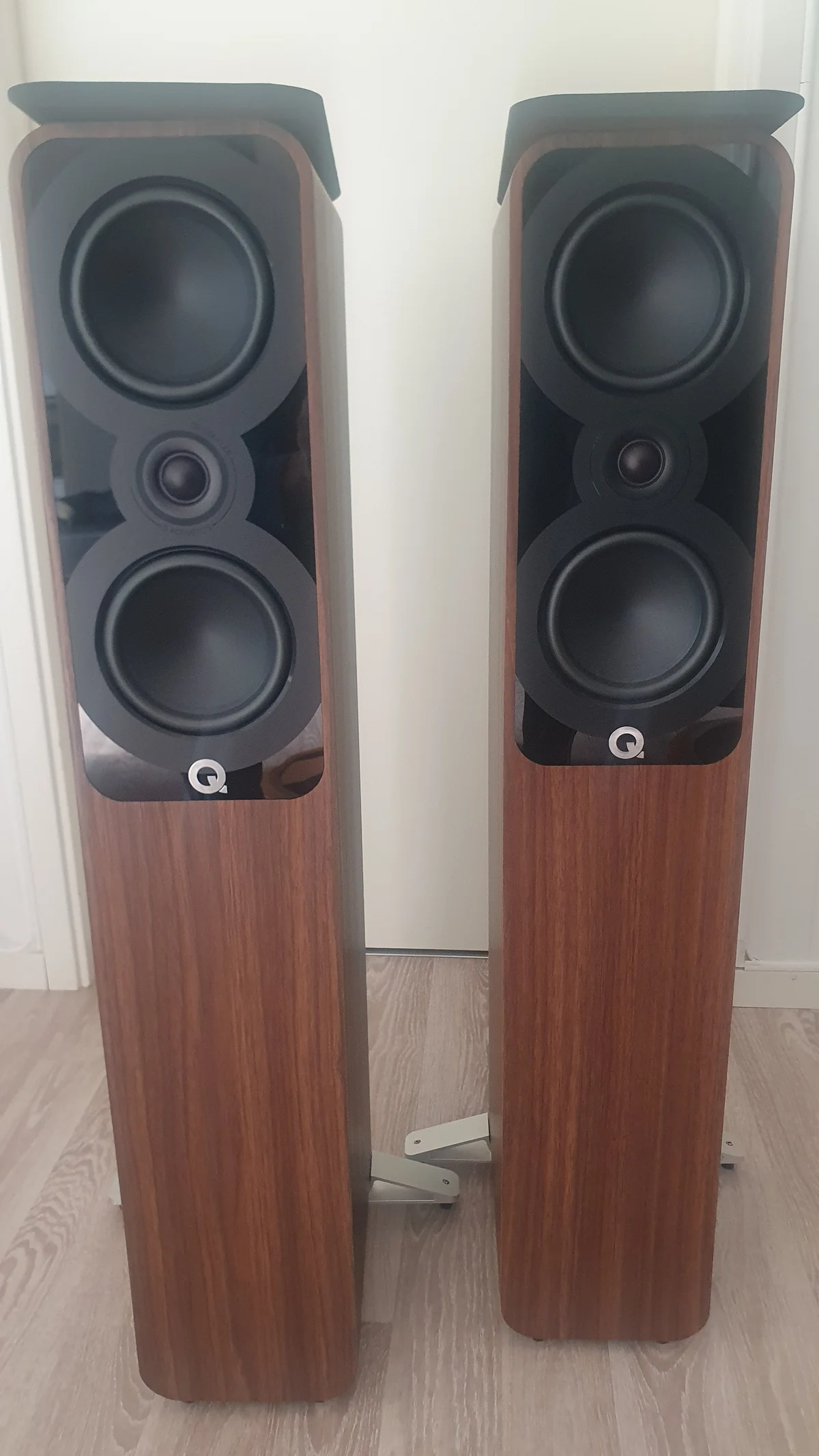 Säljes Q Acoustics 5040