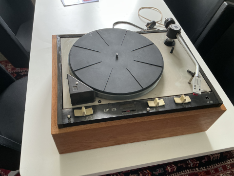 EMT 928 studio-skivspelare . objekt 
