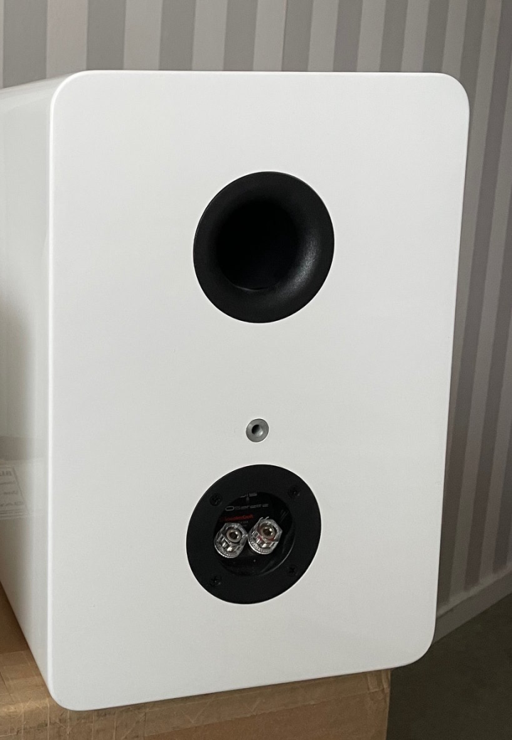 Speakercraft, Nya Roots 650.