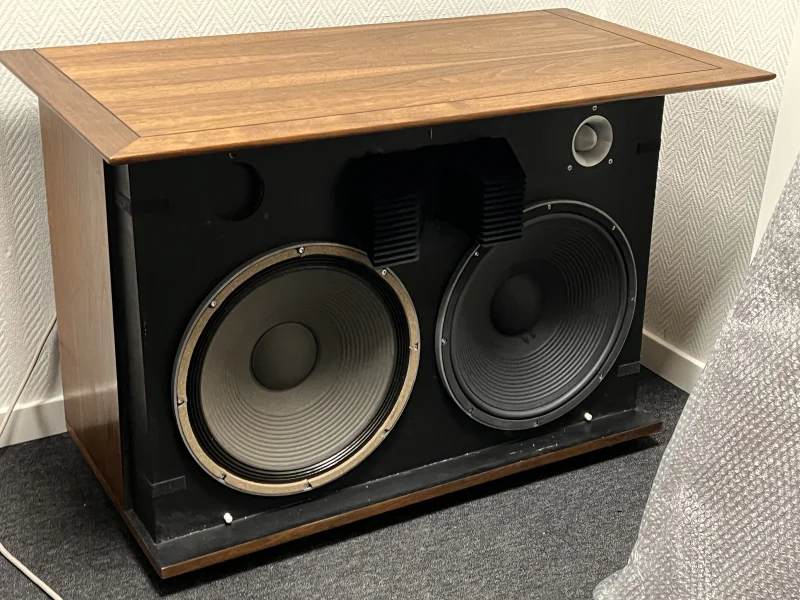 JBL Olympus  - Bild 5 av 8