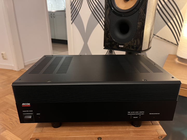 Adcom GFA-545 II