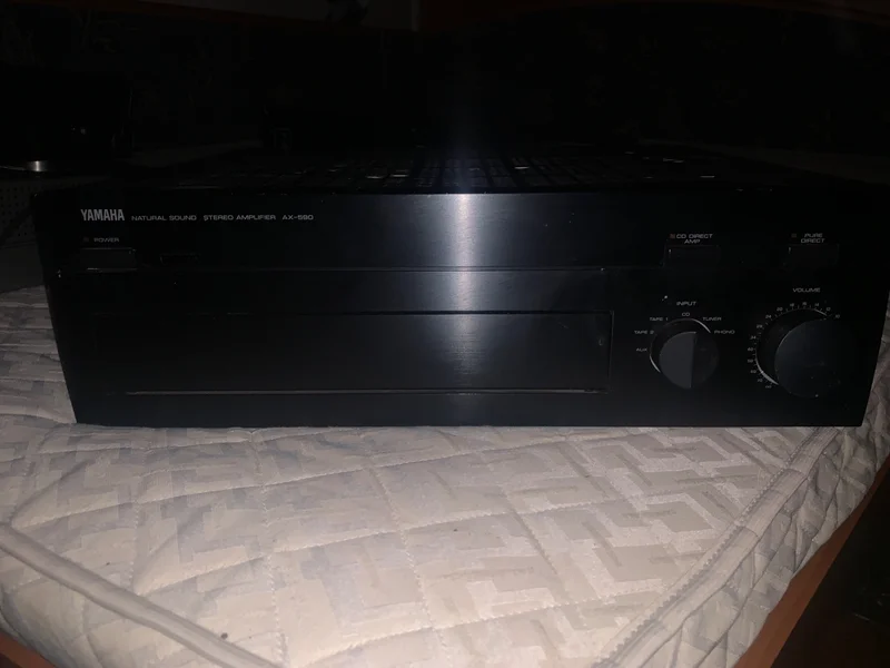 Yamaha AX590 - Bild 2 av 2