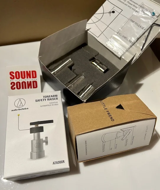 Tonarmslyft, olika modeller. Tonarmslyft, olika modeller. - Bild 2 av 2