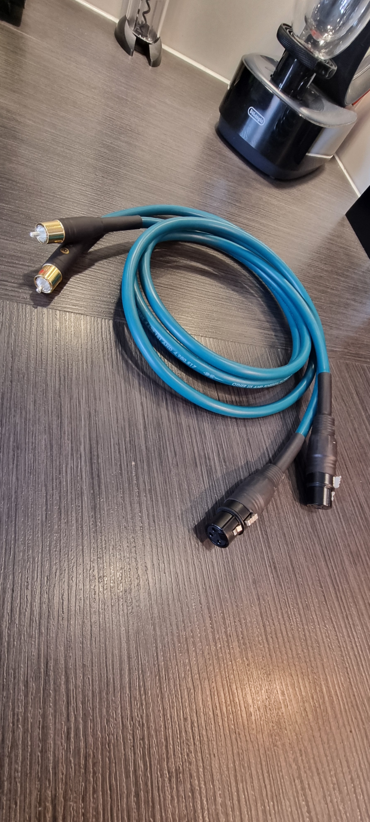 Kinesiska Hi-End kablar.