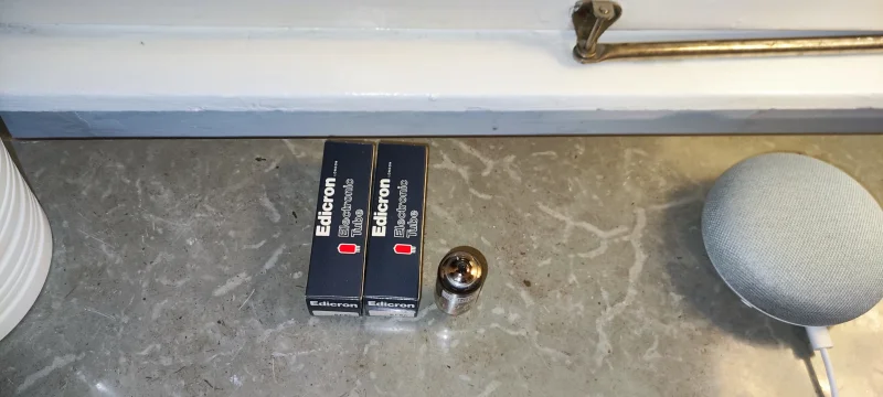 2 st NOS Edicron EF86/6267 kod:D2RM9 60-70 talet. Testade låter bra. 2 st NOS Edicron EF86/6267 kod:D2RM9 60-70 talet. Testade låter bra. - Bild 3 av 4