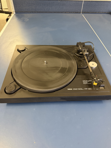 Yamaha PF20 Yamaha PF20 - Bild 1 av 1