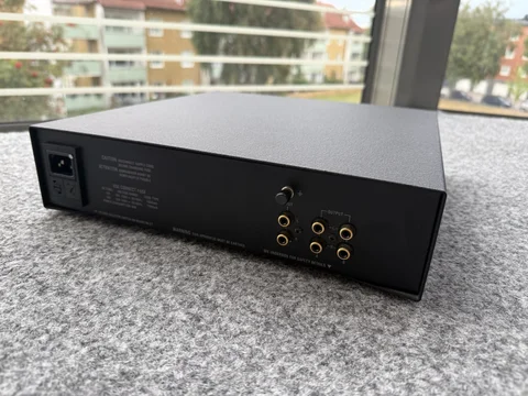 Linn Linto phonof&ouml;rst&auml;rkare &ndash; med Slimline n&auml;tdel