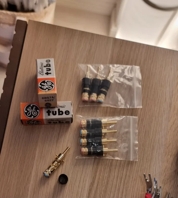 M&auml;ngder med Kablar/Tillbeh&ouml;r. - Bild 3 av 4