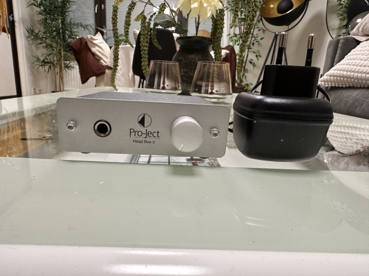 Pro-Ject Head Box II Headphone Amplifier