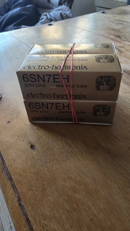 EH 6sn7 GOLD electro Harmonix/russia balance-selection EH 6sn7 GOLD electro Harmonix/russia balance-selection - Bild 3 av 3