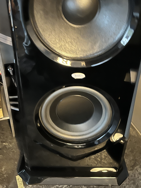 Legacy Valor + Wavelet II ## PRIS 299000:-## - Bild 6 av 10
