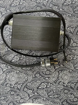 LINJÄRT  NÄTAGGREGAT   12 V  3 A