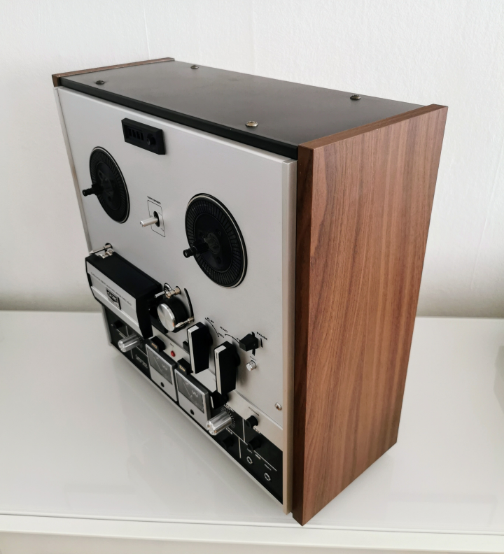 Akai GX-220D