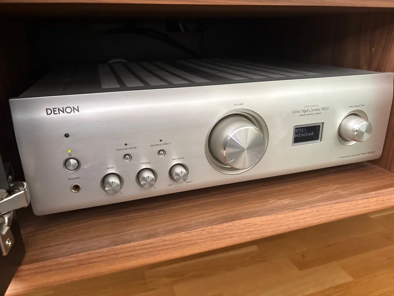 Golvh&ouml;gtalare, F&ouml;rst&auml;rkare, CD vinylspelare s&auml;ljes - Bild 2 av 4