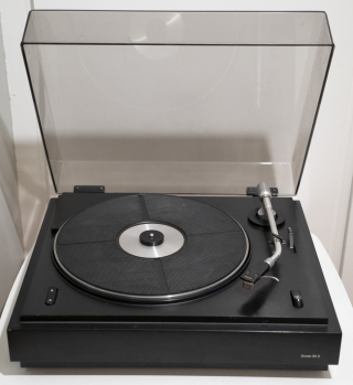 Sonab 85S 2-Speed Belt-Drive Turntable
