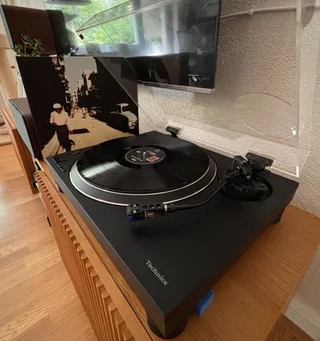 Technics SL-1500C (Svart) med Ortofon 2M Blue – I topps...