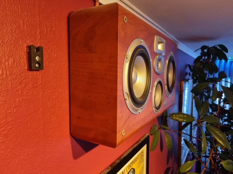 JBL LC2 - Fantastisk högtalare för väggmontering JBL LC2 - Fantastisk högtalare för väggmontering - Bild 1 av 3