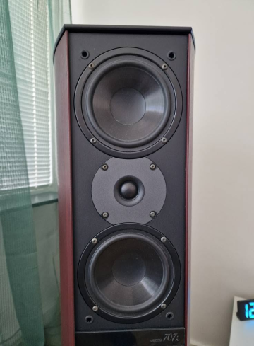 Jamo 707i