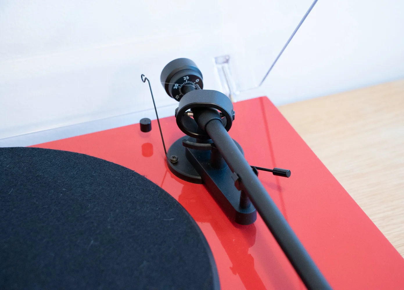 Pro Ject Debut III med Ortofon 2M - Bild 5 av 8