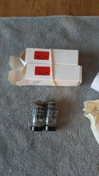 12au7 Nos. Rca long black plate square getters 12au7 Nos. Rca long black plate square getters