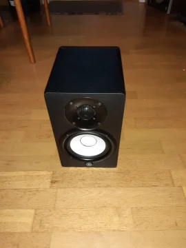 Yamaha HS 5