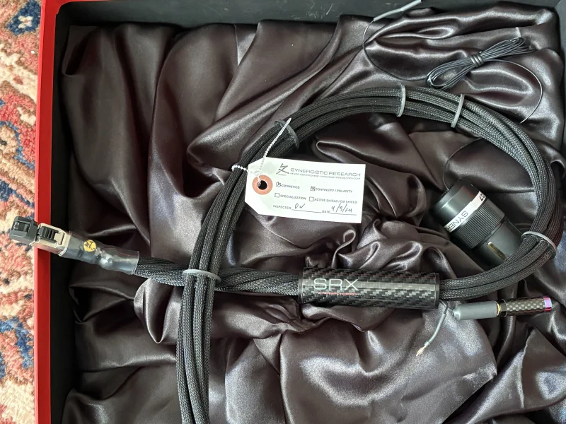 Synergistic Research SRX Ethernet. 1,5m. Mint condition. - Bild 1 av 4