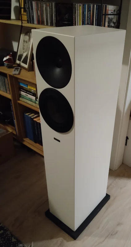 Amphion Argon 3L - Golvh&ouml;gtalare i Gott skick - Bild 2 av 4