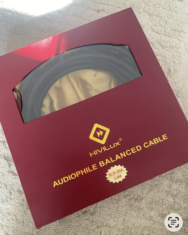 M&auml;ngder av blandade hifi tillbeh&ouml;r  - Bild 2 av 24