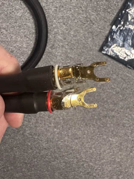 Shunyata Anaconda Högtalarkablar, 2 meters. Shunyata Anaconda Högtalarkablar, 2 meters. - Bild 3 av 5