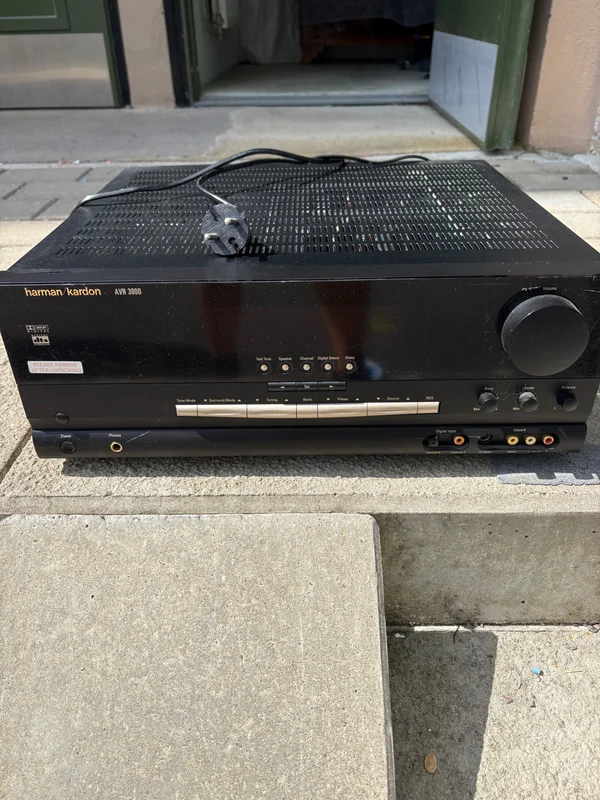 Harman Kardon AVR 3000 Receiver - Bild 3 av 3