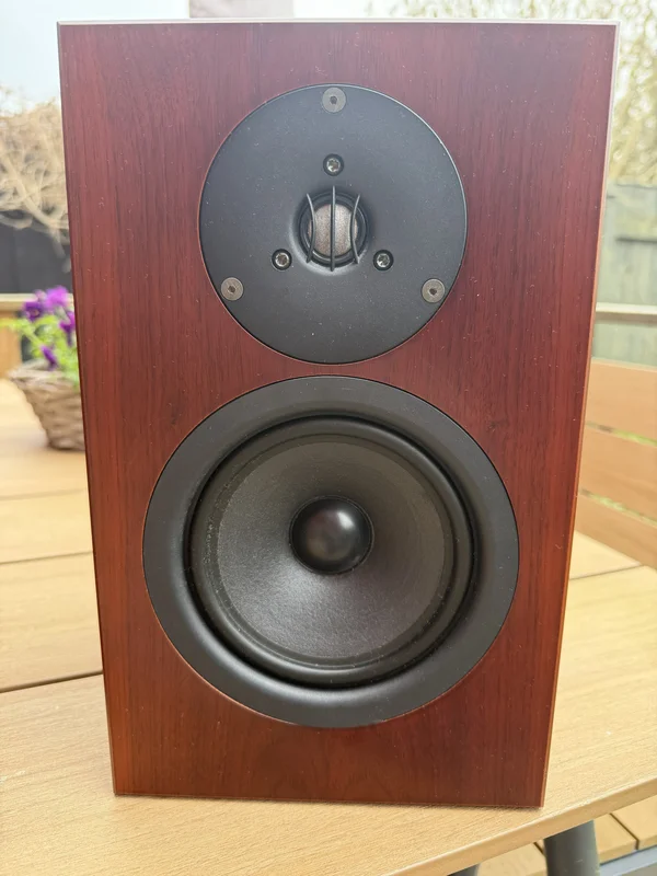 Linn Tukan inklusive stativ - Bild 3 av 8