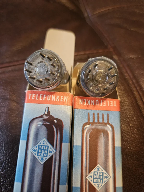 ECC88 Telefunken ECC88 Telefunken - Bild 2 av 3
