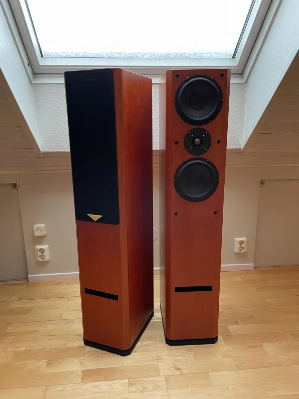 Usher Audio V-604 - Bild 1 av 3