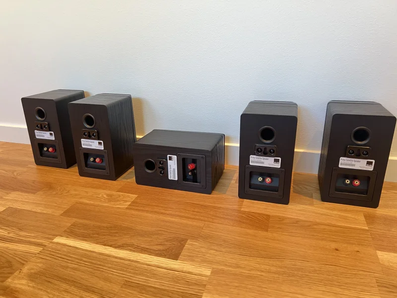 SVS Prime Satellite Speakers I v&auml;ldigt bra skick - Bild 3 av 4