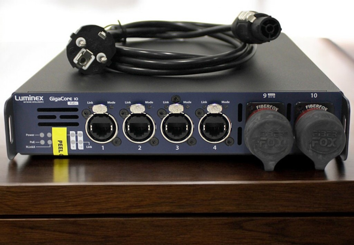 Luminex GigaCore 10 FF2 MMF PoE Ethernet Switch