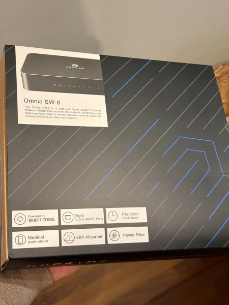 NuPrime Omnia SW-8 - Nätverks(Audio)switch - Bild 2 av 2