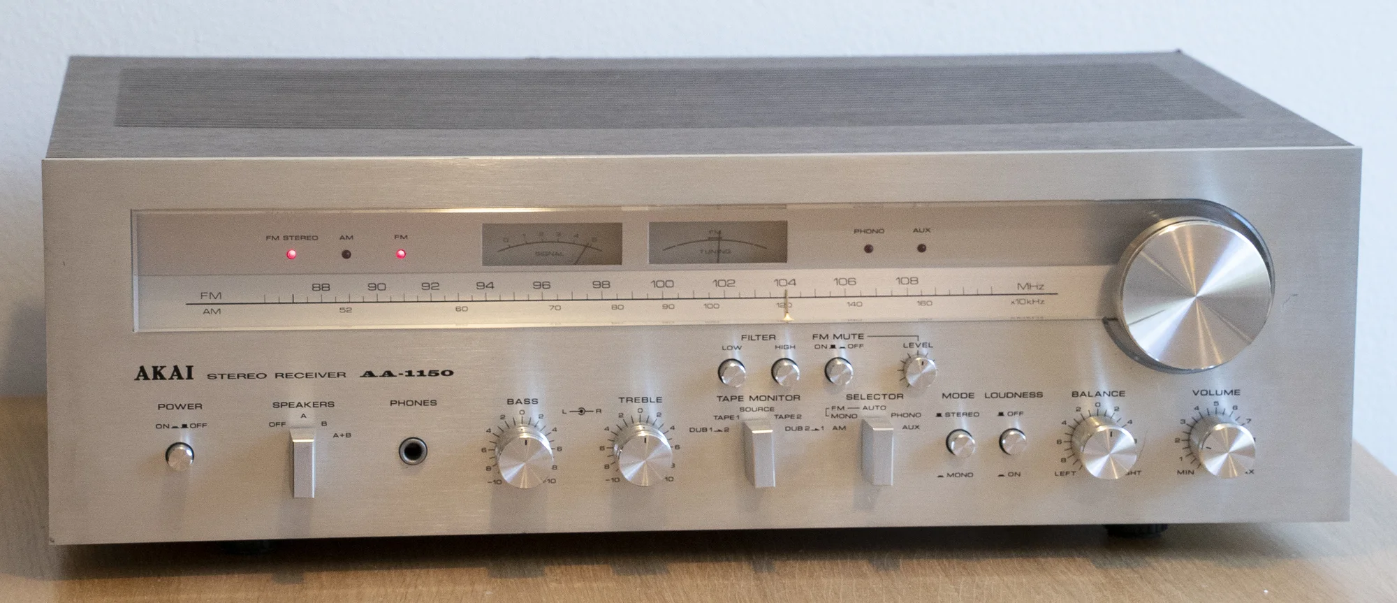 Akai AA-1150 AM/FM Stereo Receiver (1978-79)