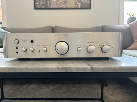 Rotel RA-1520