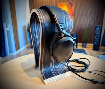 MEZE Audio LIRIC II - Demoex