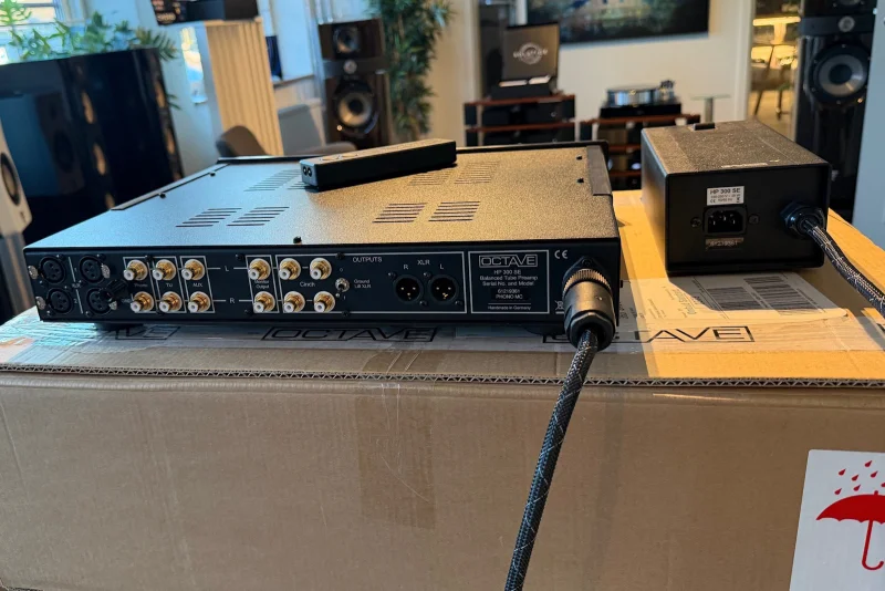 Octave HP 300 SE - Begagnat r&ouml;rf&ouml;rsteg med RIAA - Bild 3 av 3