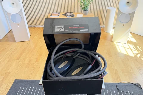 Transparent Musicwave Ultra MM2 - 2X3m - Beg högtalarka...