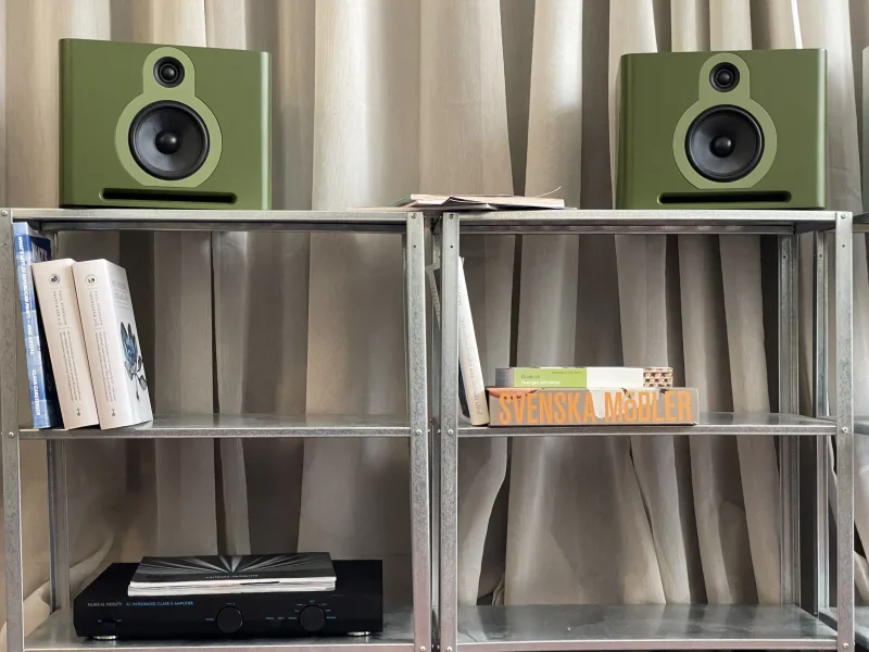 Guru Q10 i olive green - Bild 1 av 2