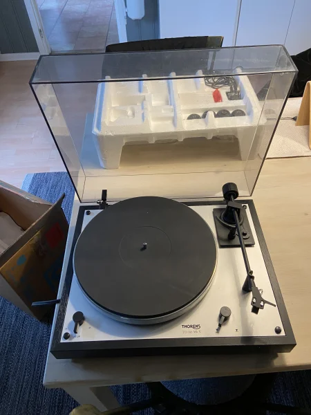 Thorens 166 MK V Thorens 166 MK V - Bild 2 av 5