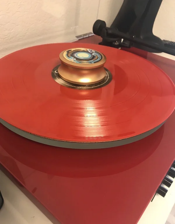 rega p2 + rega v&auml;gghylla + rega elys 2 + rega rb220 tonarm - Bild 3 av 6