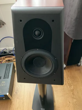 QLN Signature komplett med Dynaudio stativ Stand 6
