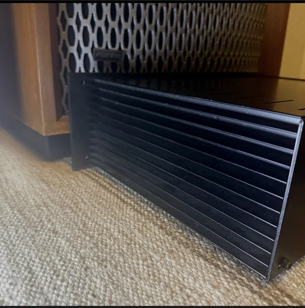 Audio 60 Power Amplifier. Made in Norway. Audio 60 Power Amplifier. Made in Norway. - Bild 4 av 5