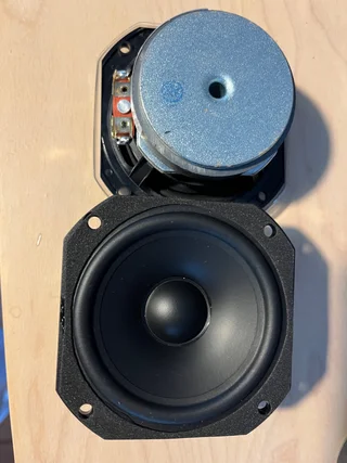 Bredbandselement Peerless-tc9fd18-08
